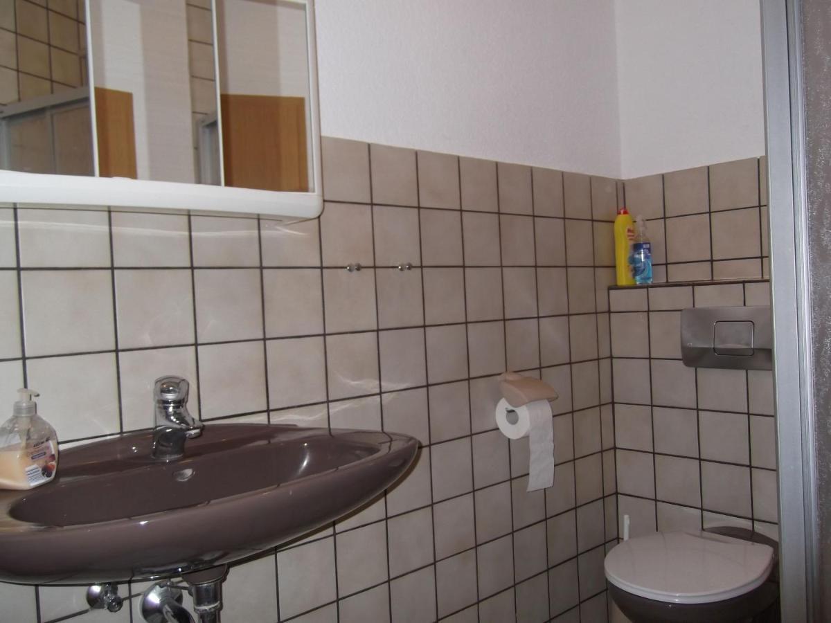 Ferienhaus Und Ferienwohnung Knappstein 莫内西 外观 照片