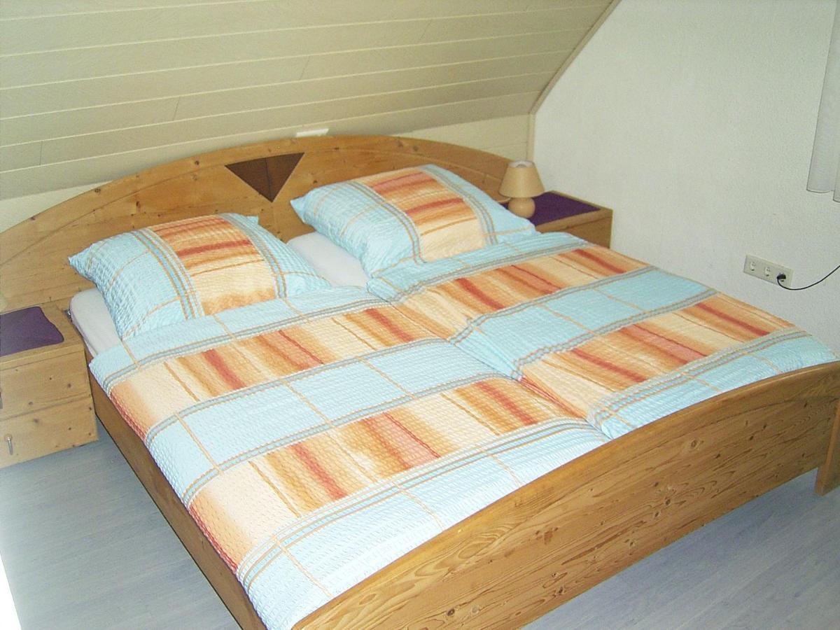 Ferienhaus Und Ferienwohnung Knappstein 莫内西 外观 照片