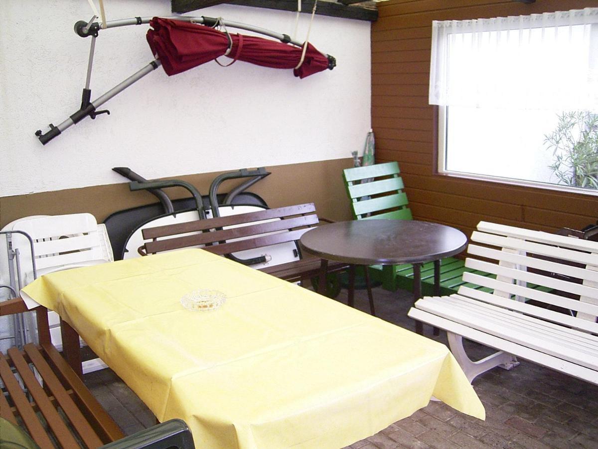 Ferienhaus Und Ferienwohnung Knappstein 莫内西 外观 照片